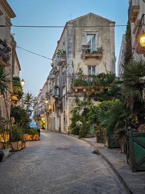 Uliczka na wyspie Ortigia, Syrakuzy, fot M. Olszewska Uliczka na wyspie Ortigia, Syrakuzy, fot M. Olszewska