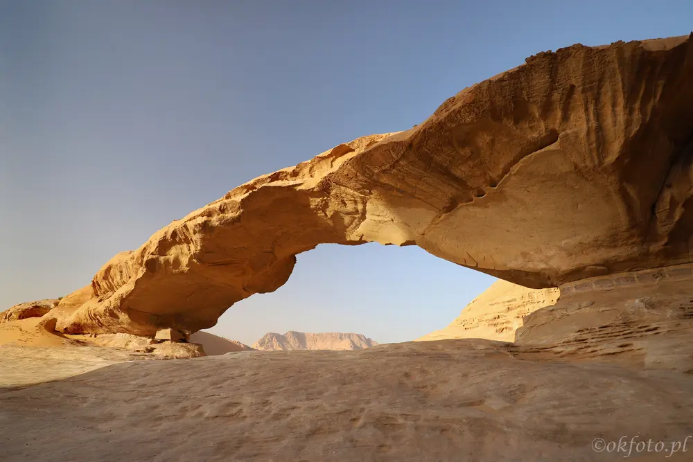 Łuk w Wadi Rum, fot. S. Adamczak, okfoto.pl